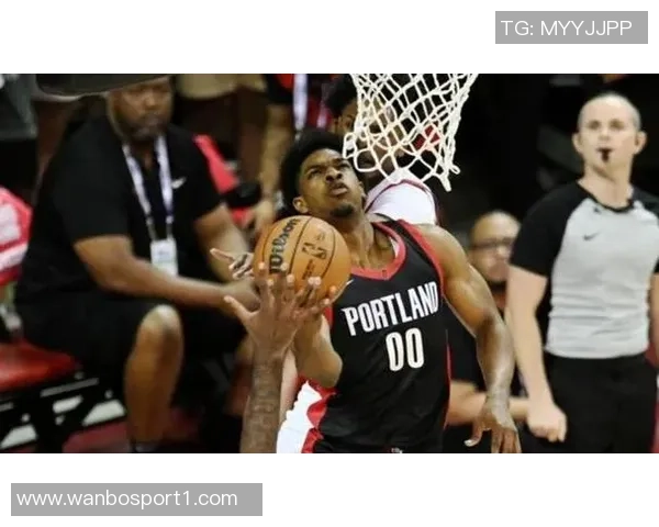 火箭队第四节三分球命中率低迷全场合计三分球仅中三投