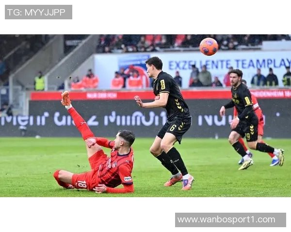 乌拉圭联赛门将禁区内起脚破门引发普斯卡什奖热议