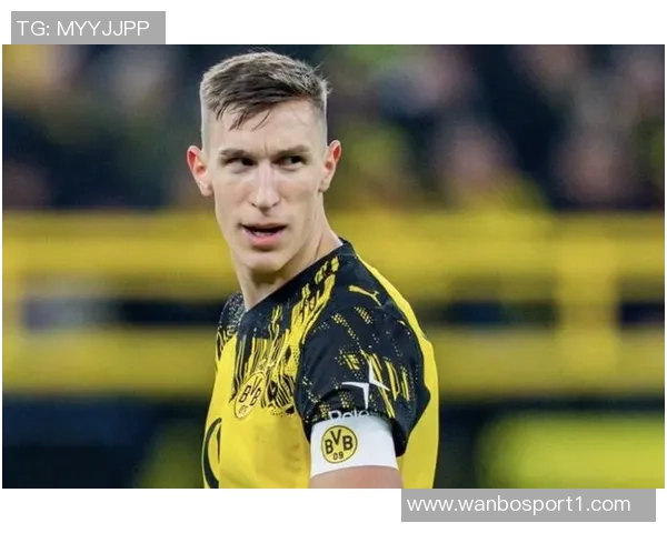 拜仁总监称施洛特贝克表现出色但对现有阵容充满信心