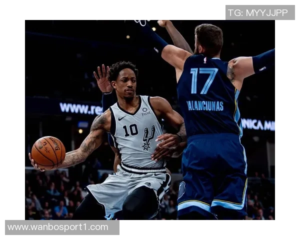 怀特称赞谢尔曼表现出色5中4助力球队获得10分的精彩时刻 怀特称赞谢尔曼表现出色5中4助力球队获得10分的精彩时刻